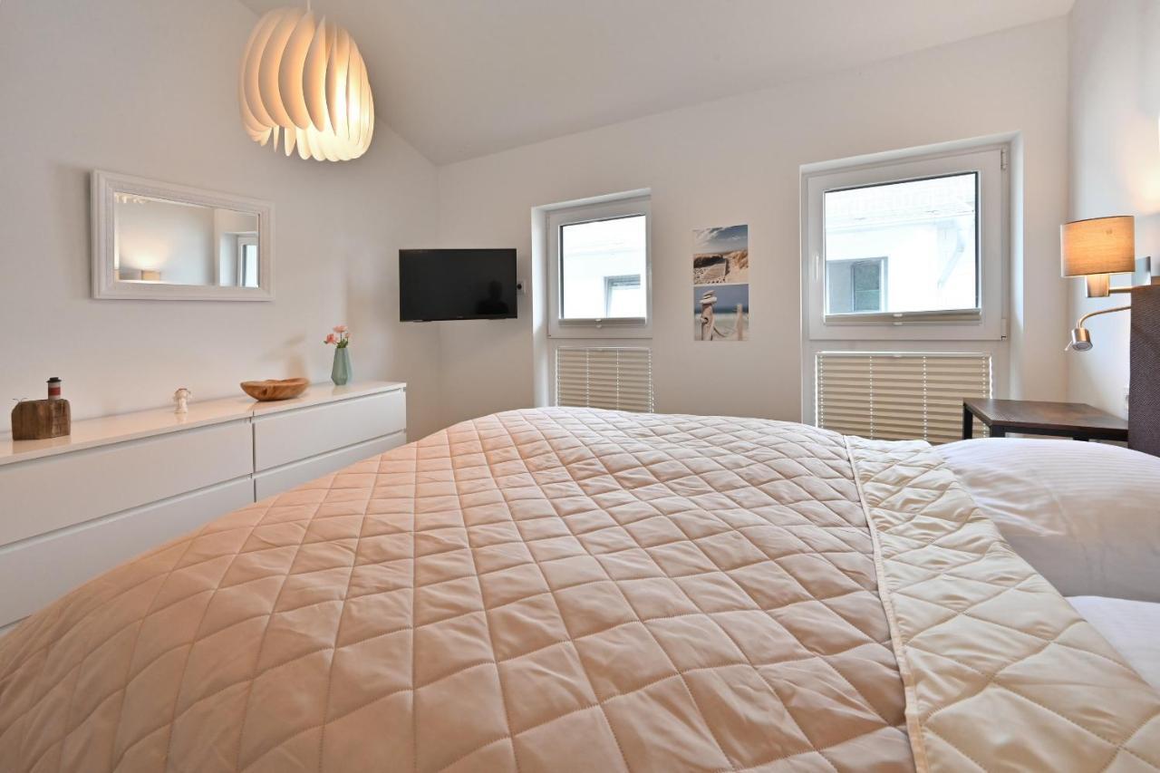 Ferienwohnung La Mola Glowe Bagian luar foto