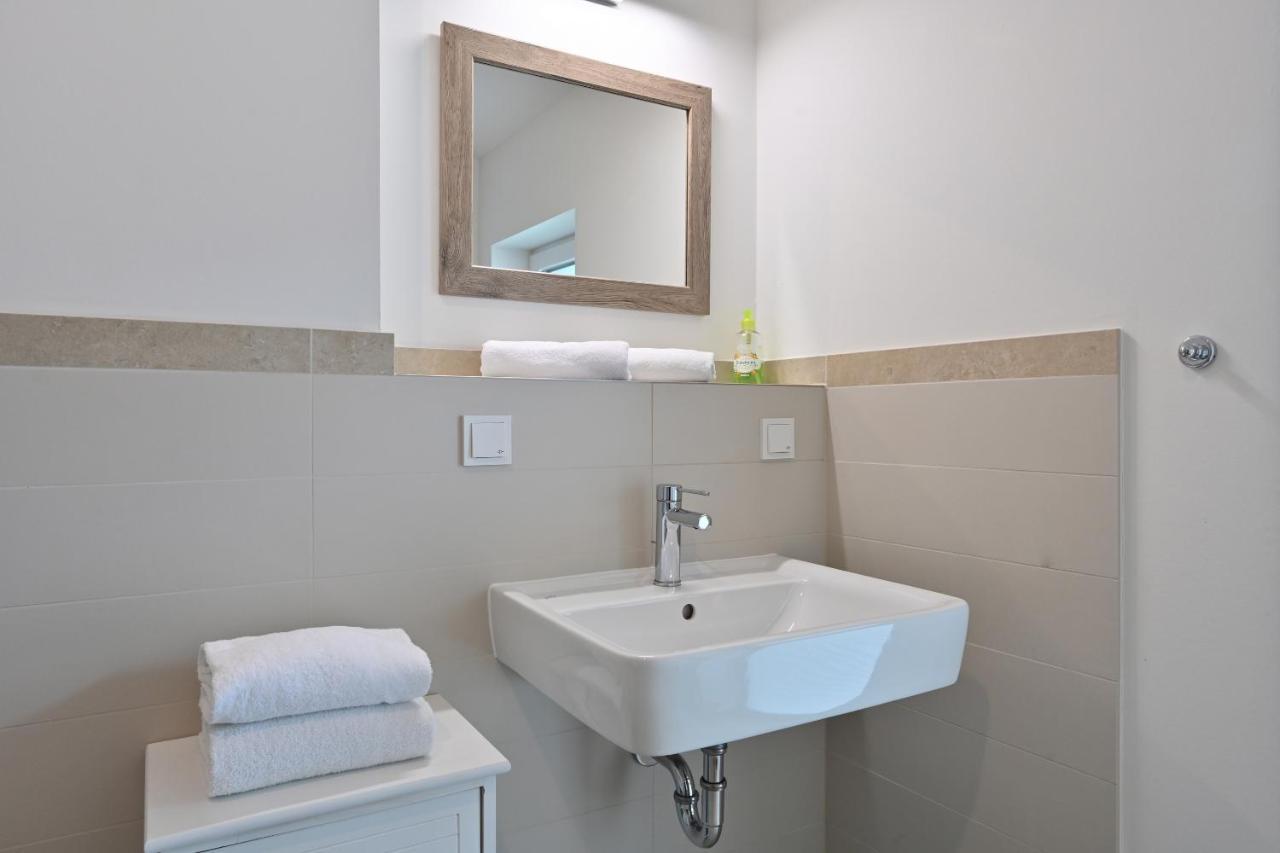 Ferienwohnung La Mola Glowe Bagian luar foto